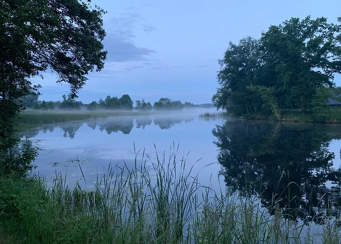 Sikorqa Domek Nad Jeziorem